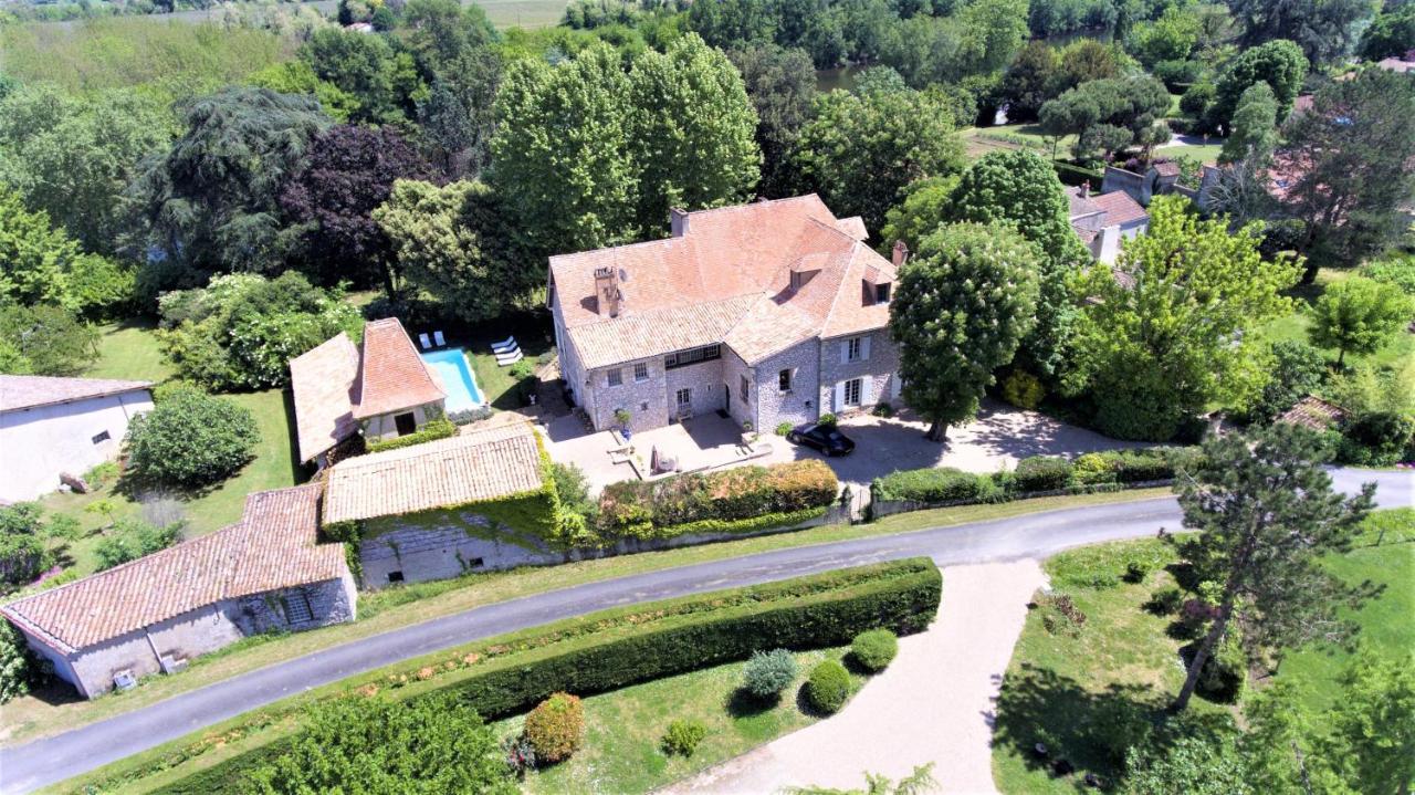 Manoir Du Bois Mignon Bed & Breakfast Le Fleix ภายนอก รูปภาพ
